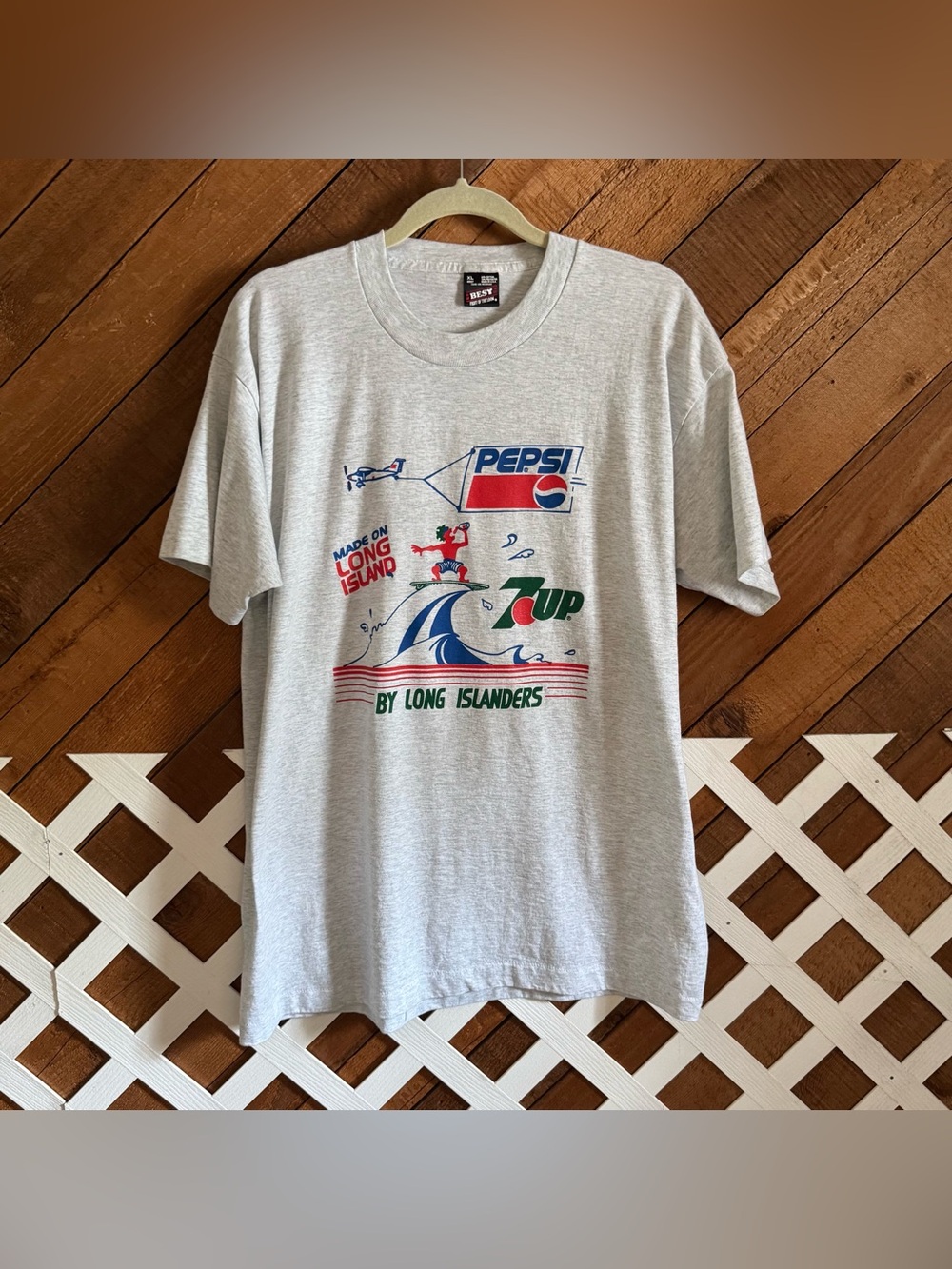 Pepsi and 7Up Made in Long Island tee size XL